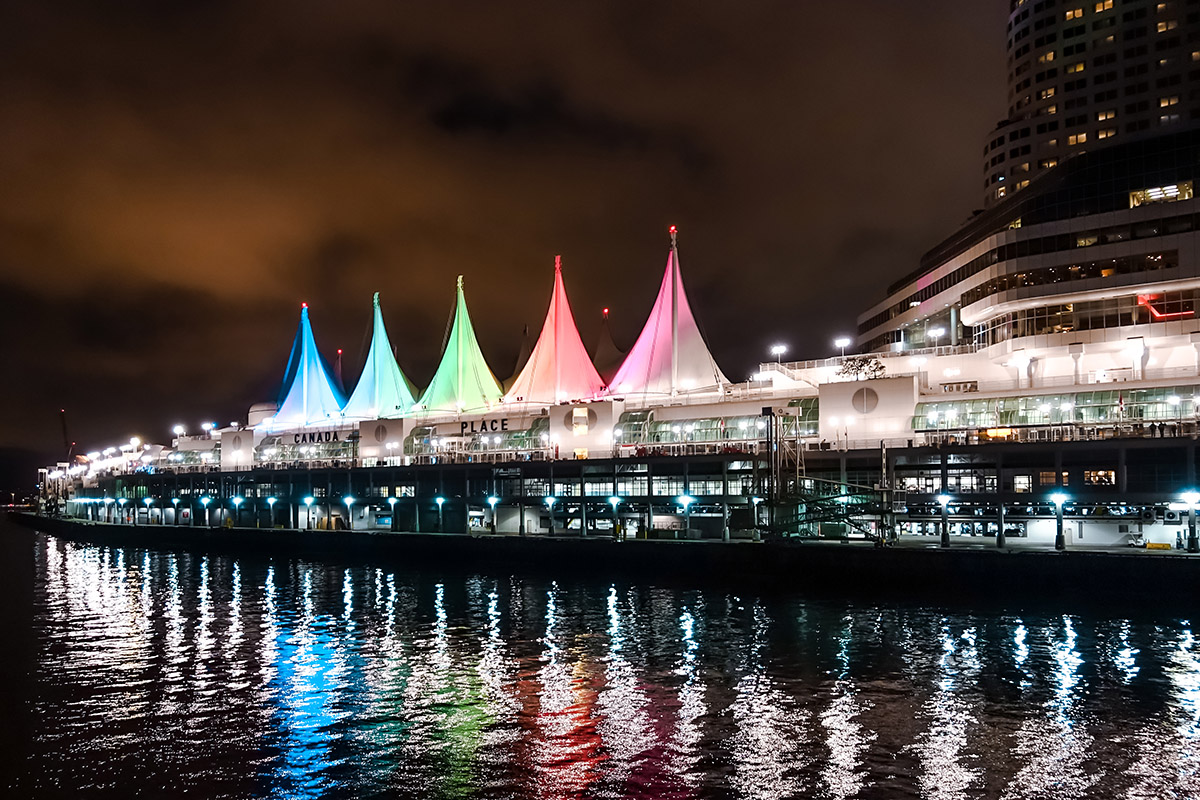 canada-place-port-of-vancouver-sails