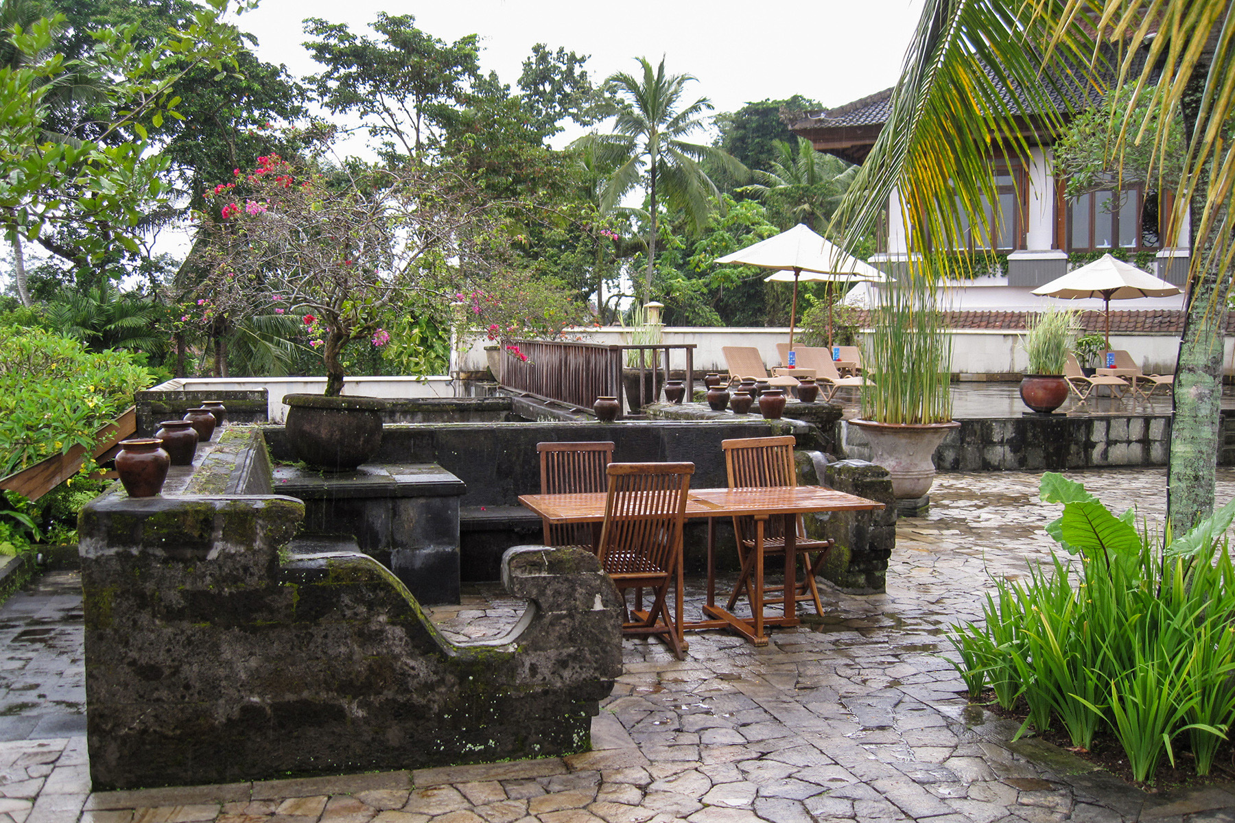 kamandalu-ubud-resort-garden